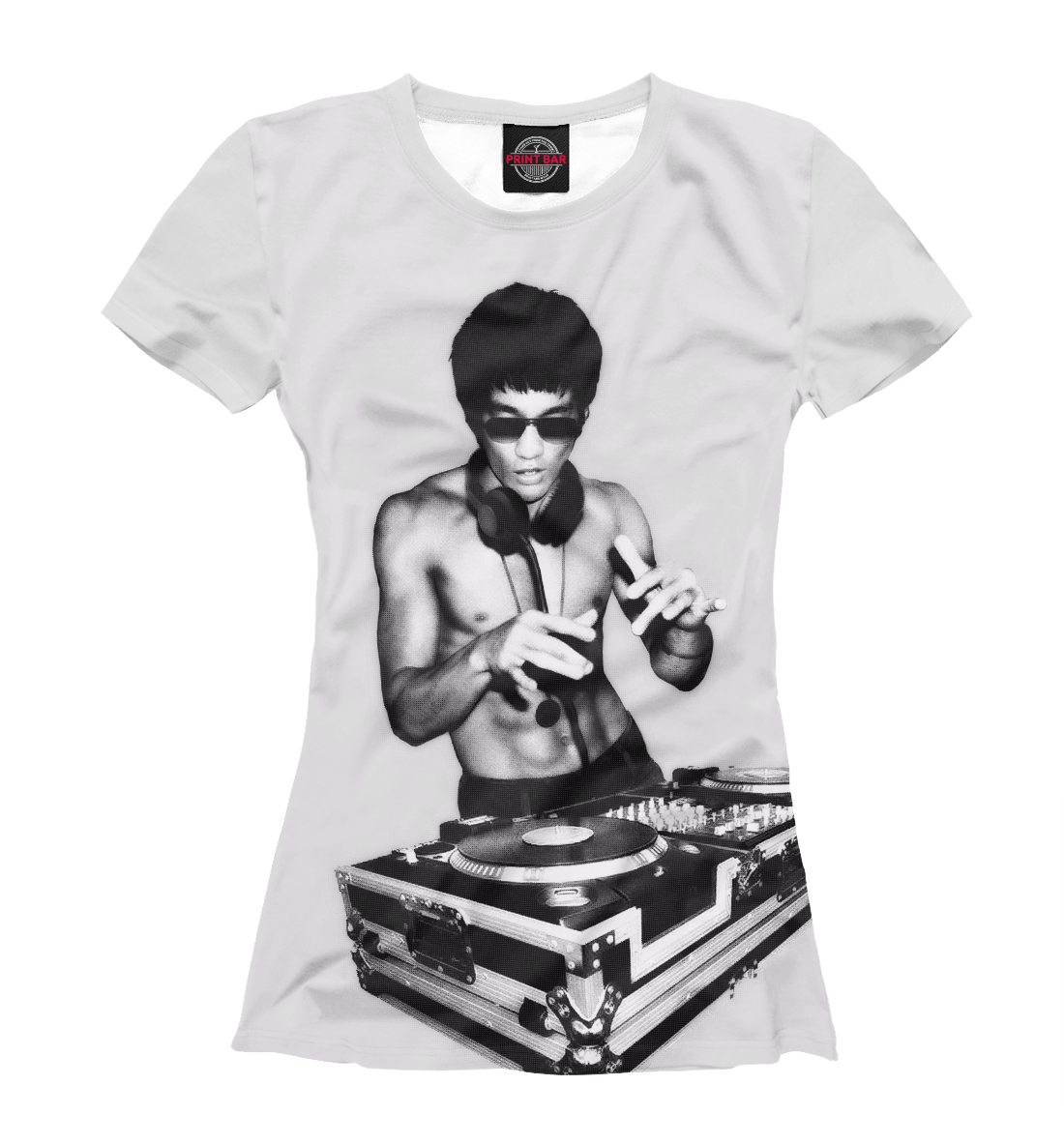 Брюс Ли за пультом 
Брюс Ли за пультом