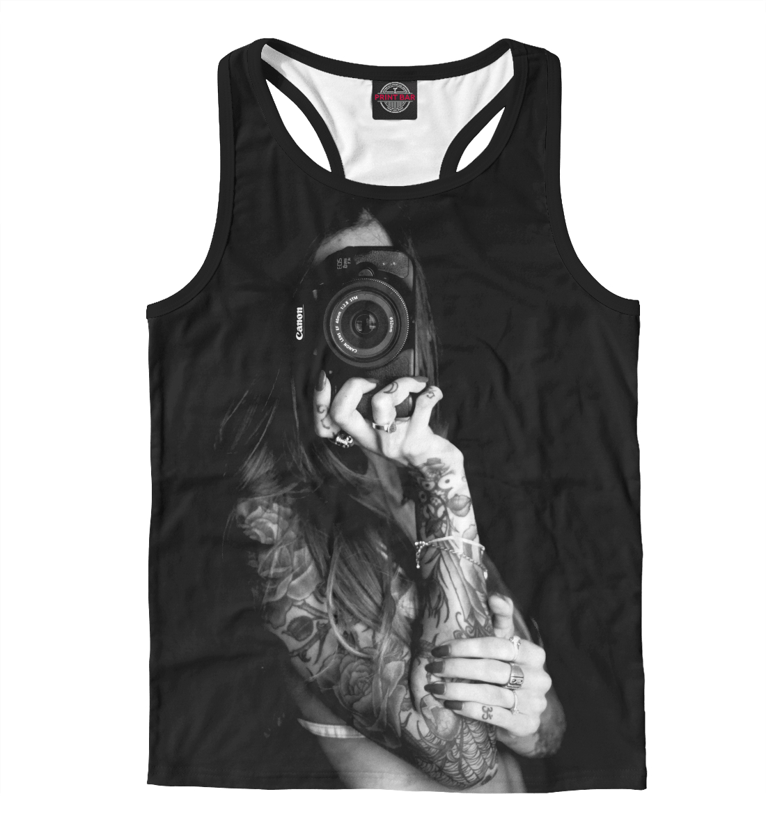 Девушка с фотоаппаратом
Девушка с фотоаппаратом