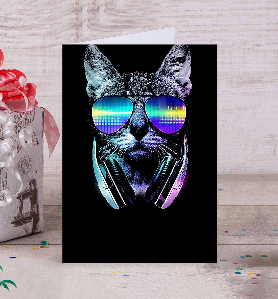 Кот диджей
Кот диджей