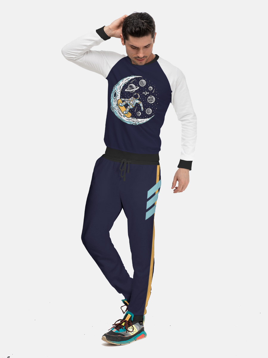 

Космонавт скейтер на луне Костюм спортивный рост 170