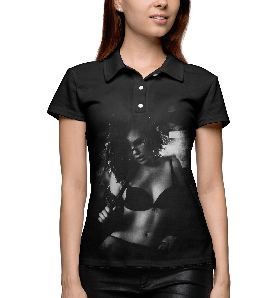 

Девушка с кальяном