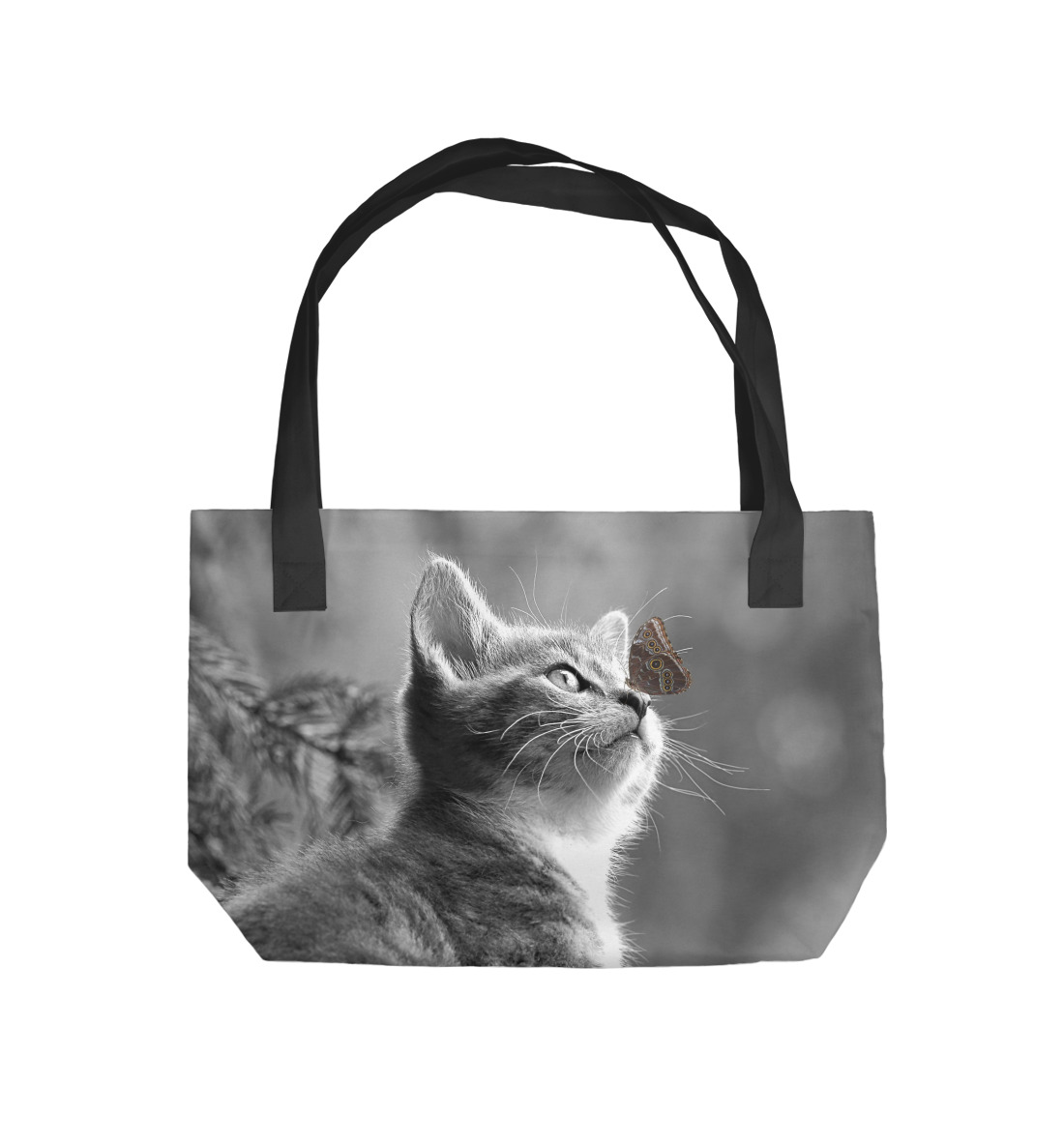 

Котенок и бабочка