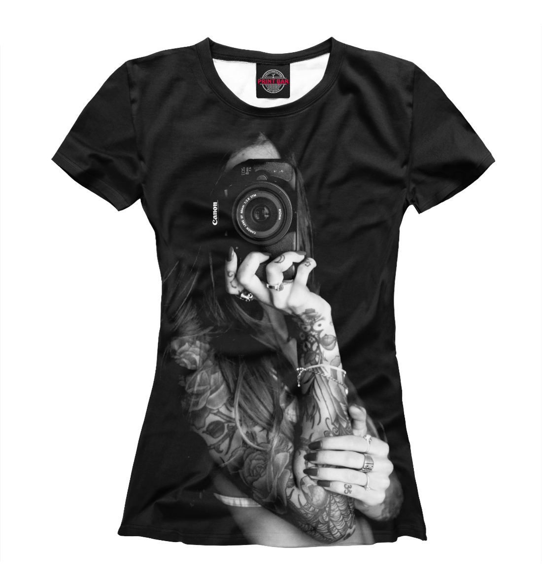 

Девушка с фотоаппаратом