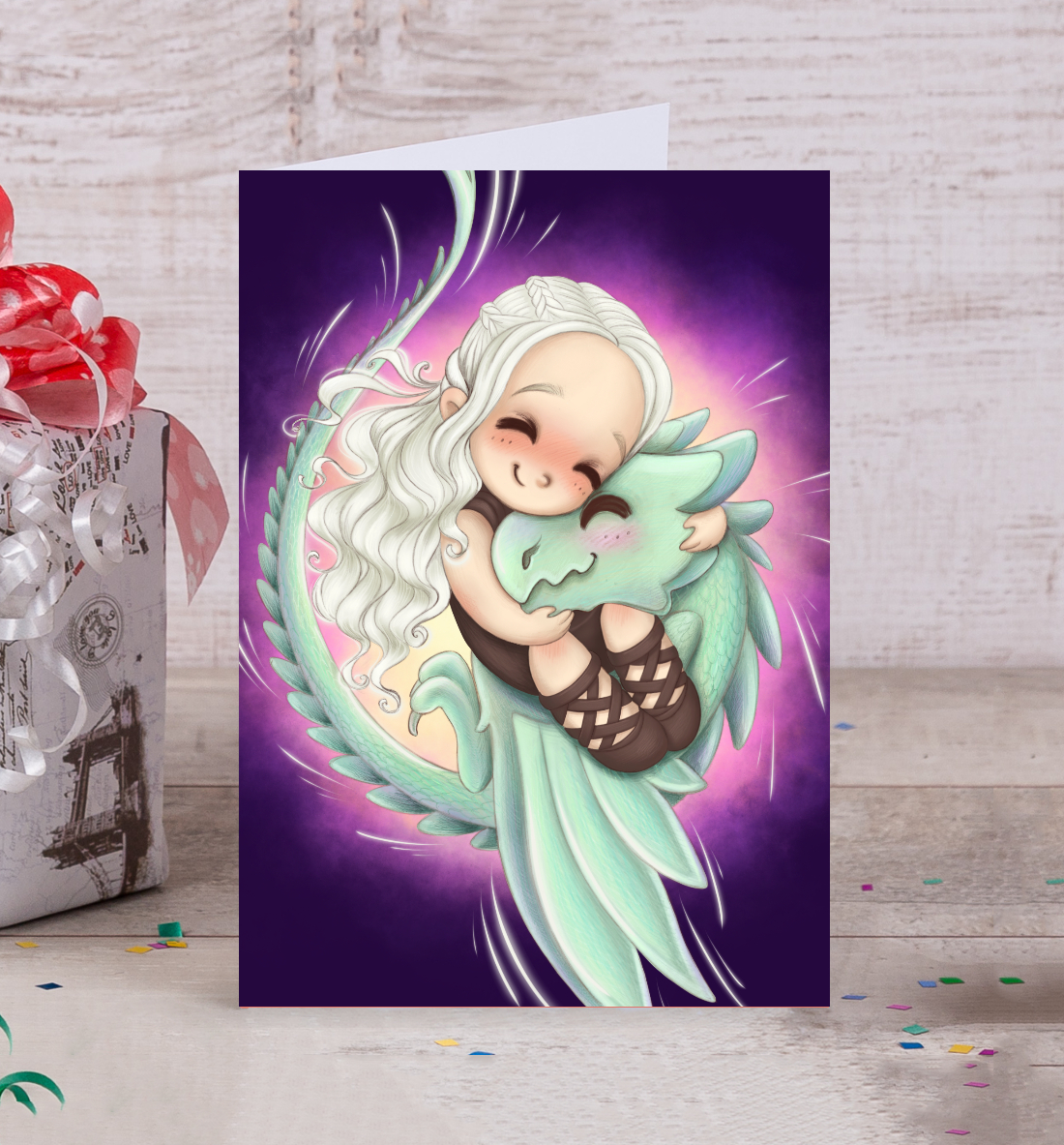 

Маленькая Дейенерис Таргариен с дракончиком