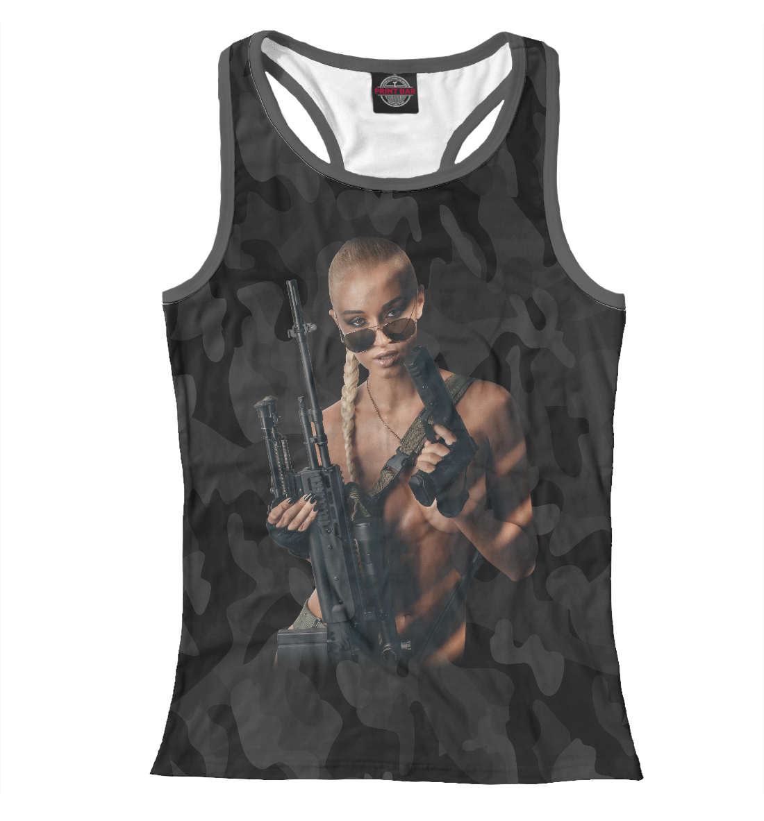 

Девушка с оружием