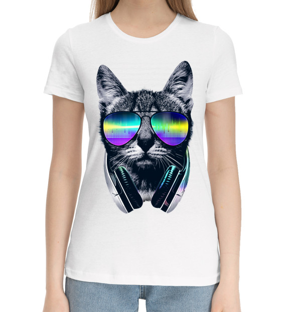 Женская хлопковая футболка с изображением Кот с наушниками цвета Белый