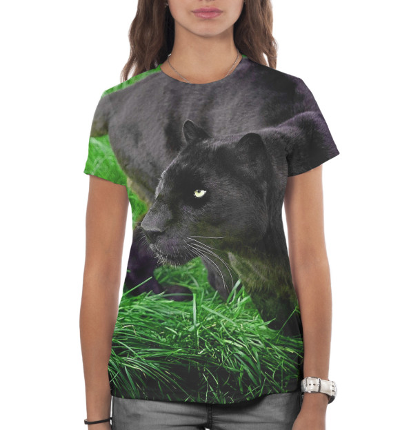 Женская футболка с изображением Пантера на траве цвета Белый