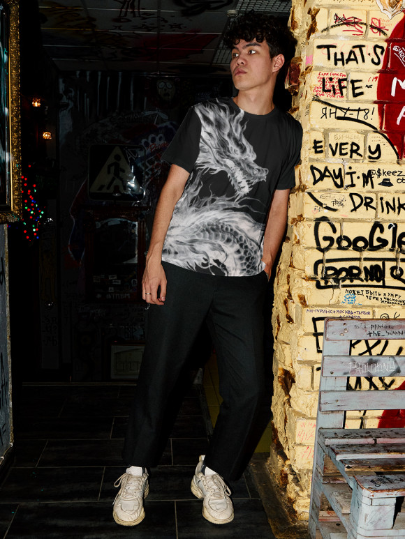 Мужская футболка с изображением Негативный дракон цвета Белый