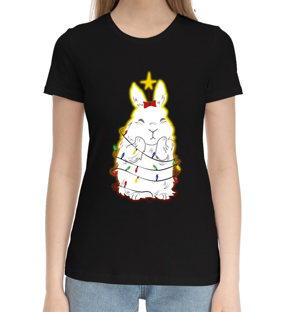 Женская хлопковая футболка с изображением Новогодний белый кролик цвета Черный