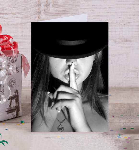 Открытка с притом Секрет цвета Белый Открытка с изображением Секрет цвета Белый