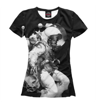 Женская футболка Девушка астронавт в невесомости