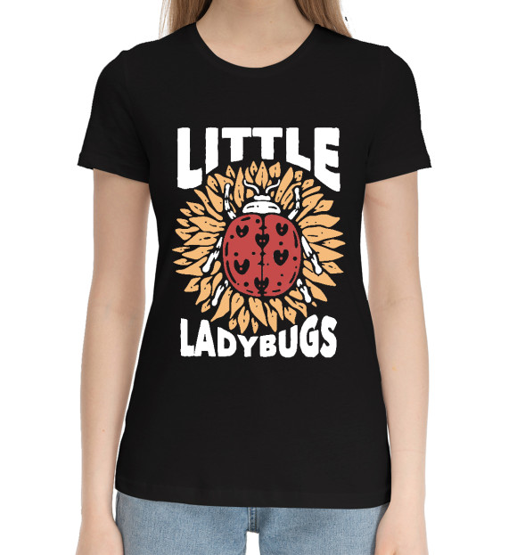 Женская хлопковая футболка с изображением Маленькая божья коровка цвета Черный